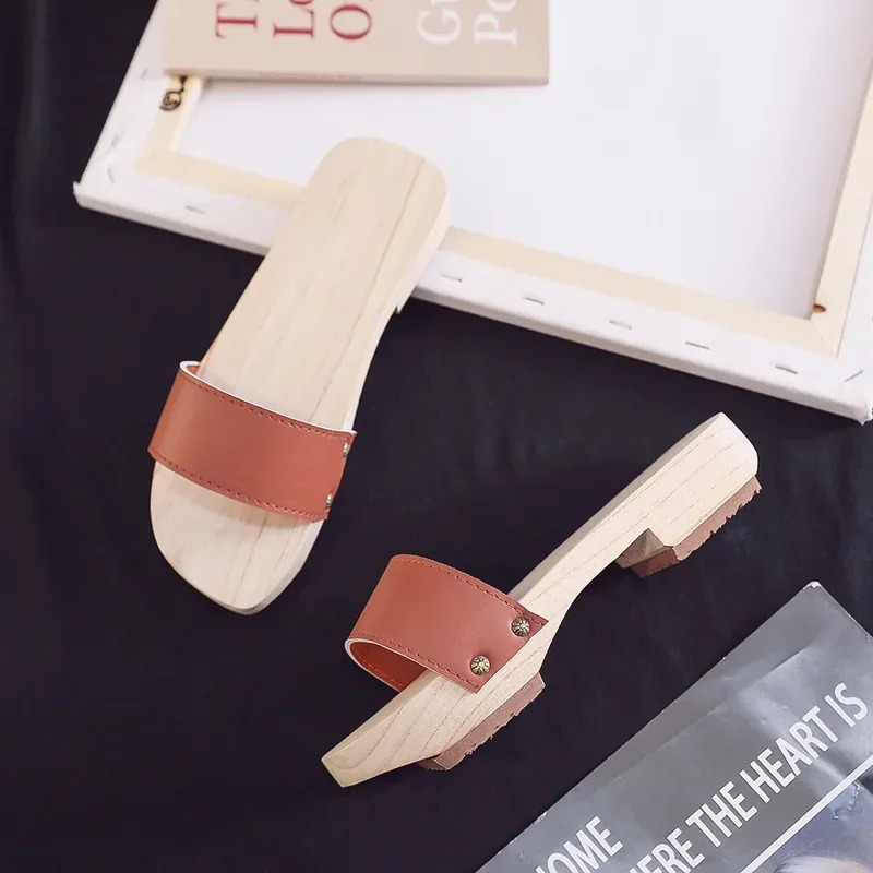 Jemma Leong Japanische Anime S – Geta Wooden Sandal Bewertung und Preis