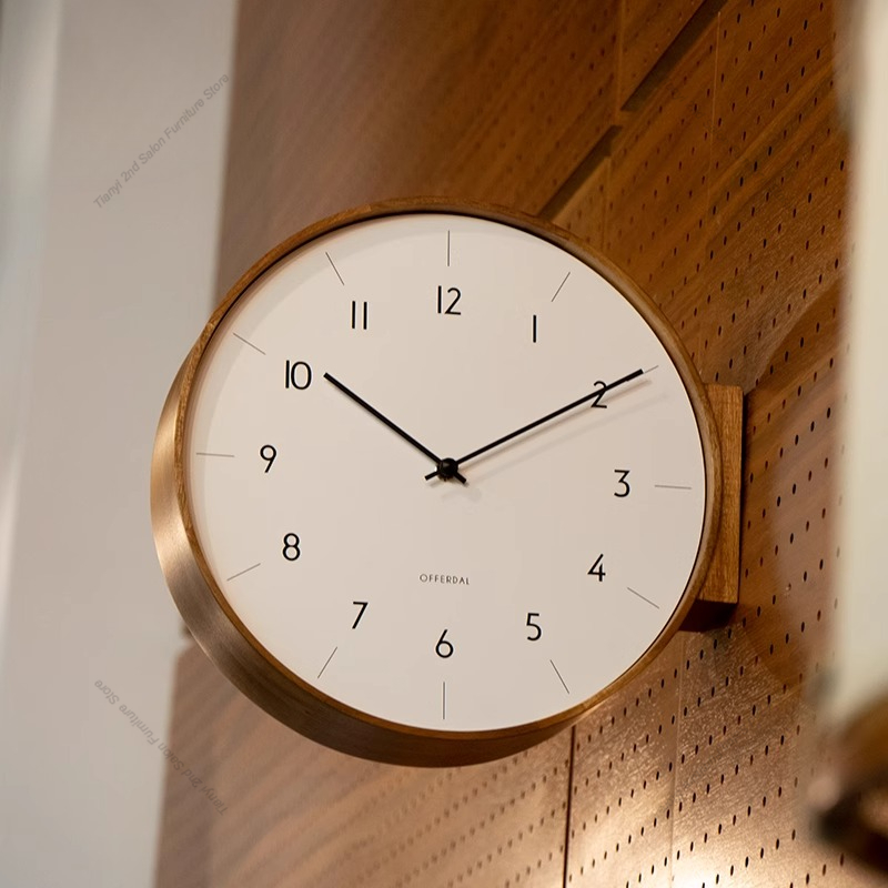 Doppelseitige Wanduhr aus mass – Japanese Luxury Lifestyle Bewertung und Preis