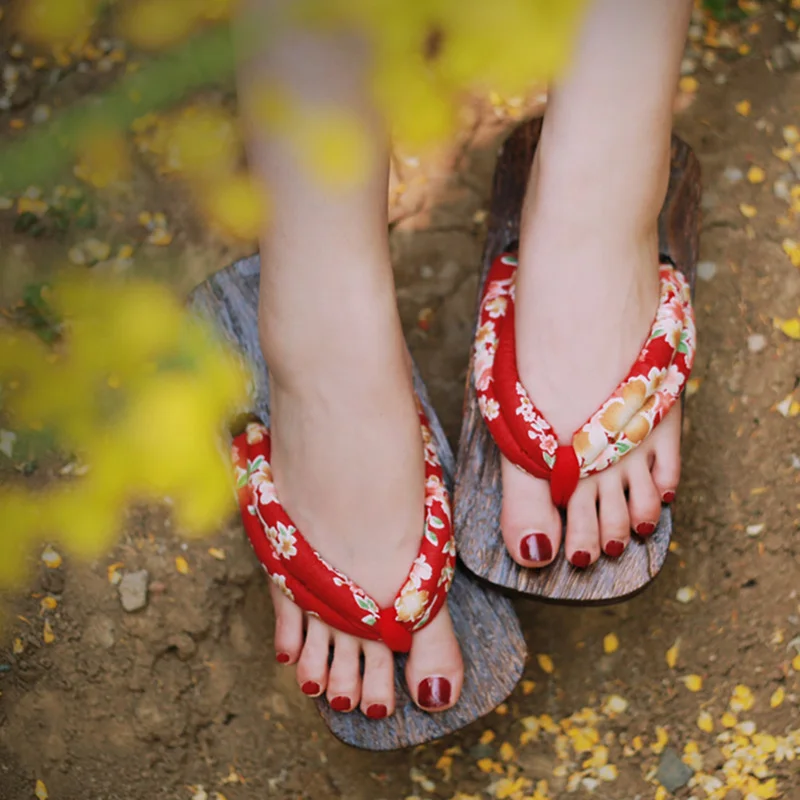 Damen-Cosplay-Schuhe, Doppelab – Geta Wooden Sandal Bewertung und Preis